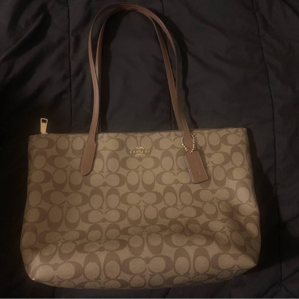 Coach bag great shape like new